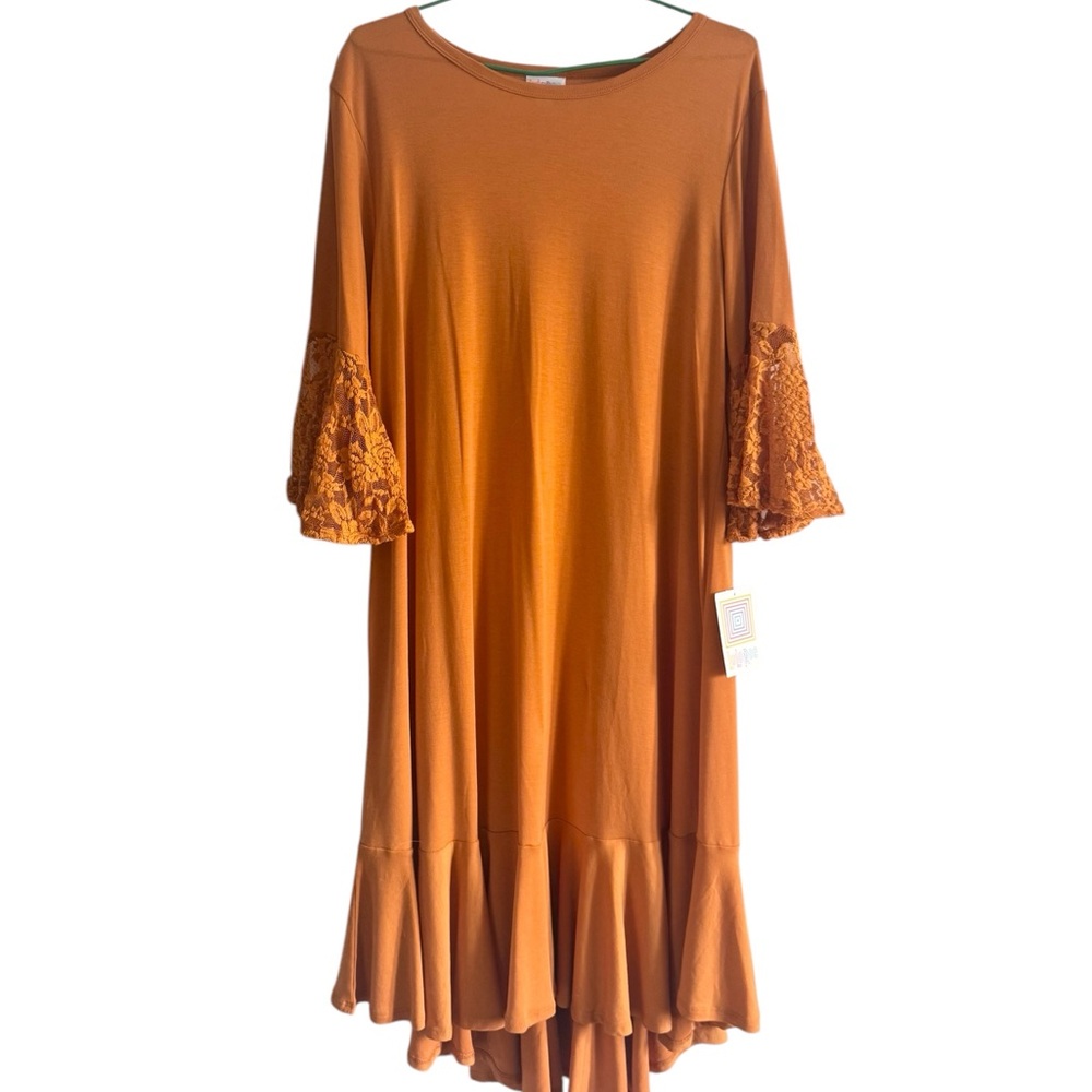 LuLaRoe Lace Sleeve and Ruffle Bottom Bohemian Style in Large